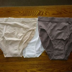 NWOT Wacoal Briefs size XL 3 Pair